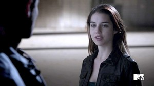  Adelaide in Teen lupo