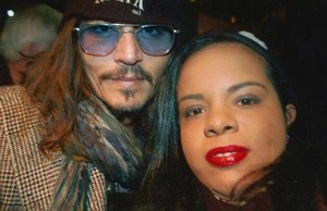  Johnny with شائقین :)