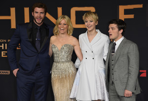  The Hunger Game: Catching 火, 消防 Berlin Premiere