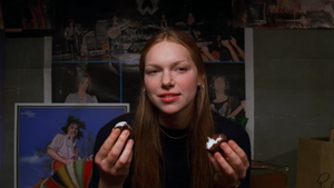  Laura Prepon in That '70s toon