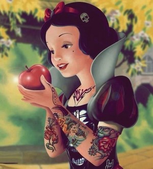  Snow White Tattooed