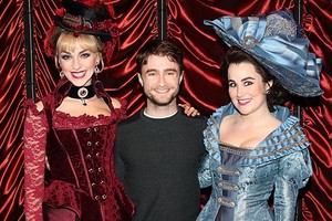 Visits "A Gentleman's Guide to Love and Murder" (fb.com/DanielRadcliffefanclub)