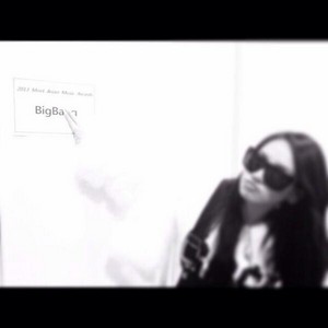  Dara's Instagram Update: "@chaelin_cl wants a big BAG from her bigbang oppas" (131120)