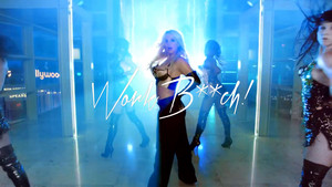  Britney Spears Work B**ch ! Premiere