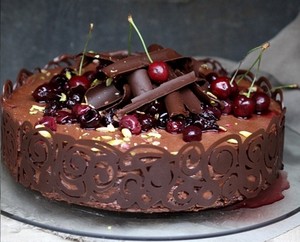  chocolate/cherry cake