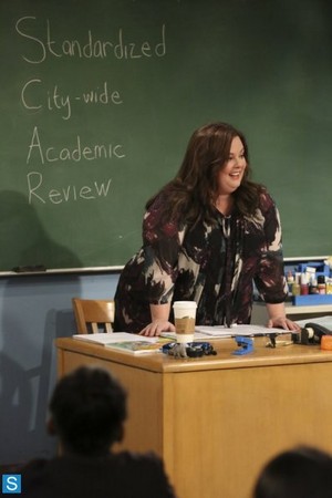  Mike and Molly - Episode 4.01 - Molly Unleashed - Promotional Photos