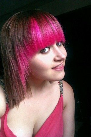 Paige Louise Robinson pink hair