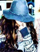  Selena arriving at LAX (November 30)
