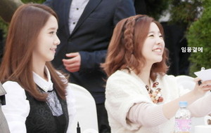  Lotte Fansign-Sunny and Yoona