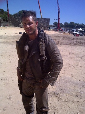  Tom Hardy filming Mehr scenes for Mad Max in Australia yesterday.