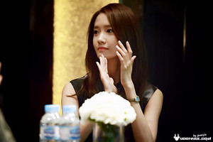  Yoona @ Press Conference Prime Minister