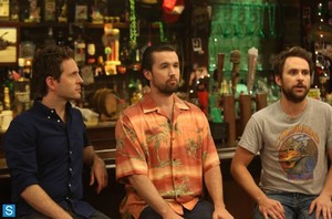  It's Always Sunny in Philadelphia - Episode 9.04 - Mac and Dennis Buy a Timeshare - 写真