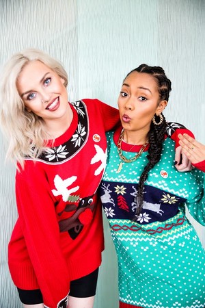  pasko Perrie and Leigh-Anne