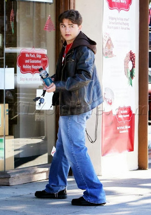  PHOTOS* (Nov. 27) Prince Jackson in Beverly Hills 2013 :)