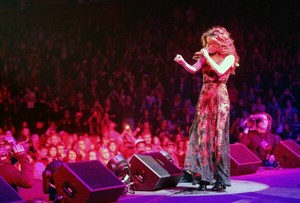  Selena performs in 106.1 Ciuman FM's Jingle Ball in Seattle - December 8