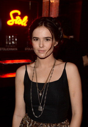  Zoey Deutch - Private event for a beyonce konser