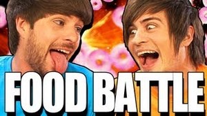  food battle:Anthony vs Ian. Who's gonna win?
