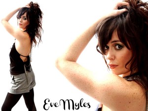  victoria's female crush,Eve Myles