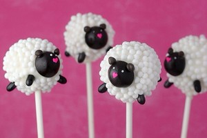 Sheep cake pops!