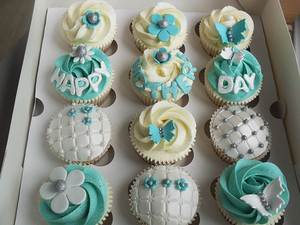  Cupcakes from Tiffany and Co.