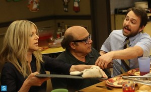  IASIP - Episode 9.10 - The Gang Squashes Their Beefs - Promotional picha