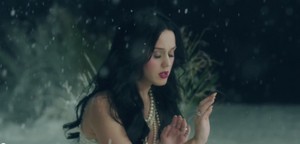  Katy Perry: Unconditionally