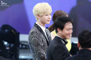  Lee Jong Suk @ SBS Drama Awards 2013