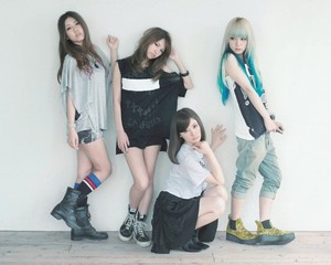  日本女の子バンドのスキャンダル
