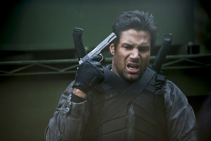 Arrow 2.12 “Tremors” Official Images