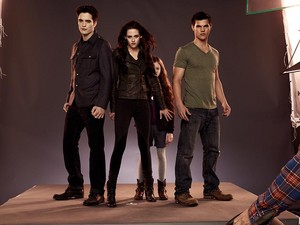 Edward,Bella,Renesmee and Jacob