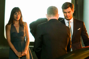  Jamie and Dakota filming scenes from Fifty Shades of Grey