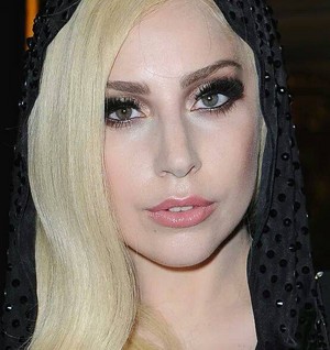  Lady Gaga in Versace Fashion Show
