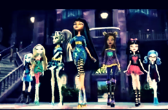  The Ghouls Entering Monster High