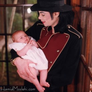  Michael And Baby Paris Back In 1998