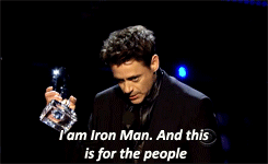  Robert Downey Jr. winning the people’s choice award for お気に入り action 星, つ星