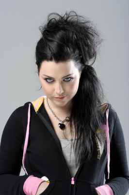 Amy Lee (Evanescence)