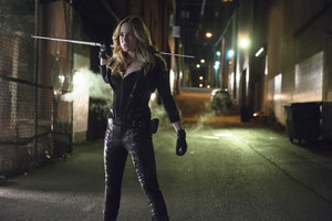  Arrow: 25 Official 图片 From “Heir To The Demon”
