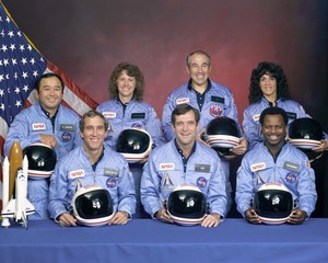  The Seven Astronauts From The 1986 puwang Shuttle Challenger Explosion