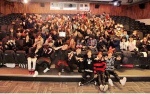  GOT7 at their first fansigning event