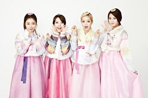  Girl's 日 in lovely hanbok