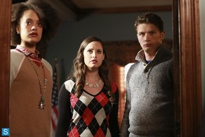  1x10 - "My Haunted Heart" Promotional Fotos