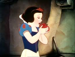  Snow White and epal, apple