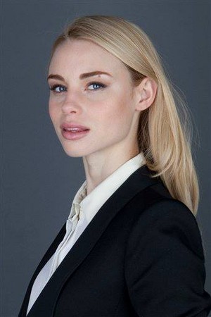  Lucy Fry Vampire Academy Press giorno in NYC