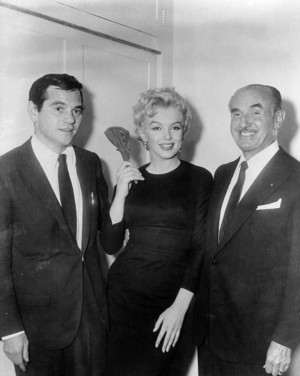  1/03/1956 The Warner Bros Key-marilyn monroe and milton greene