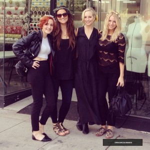  Candice looking for wedding dress with Friends (08/02/14)