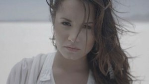  Demi Lovato - গগনচুম্বী - সঙ্গীত Video Screencaps