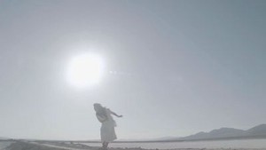  Demi Lovato - 超高層ビル - 音楽 Video Screencaps