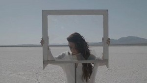 Demi Lovato - gratte-ciel - musique Video Screencaps