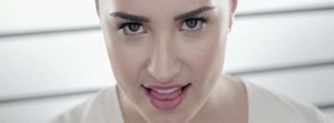  Demi Lovato - 心 Attack - 音乐 Video Screencaps