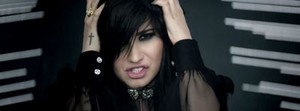  Demi Lovato - दिल Attack - संगीत Video Screencaps